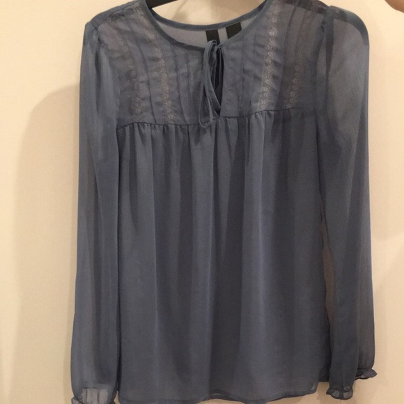 Sheer long sleeve top that creates a sexy outfit - Picture 3 of 3